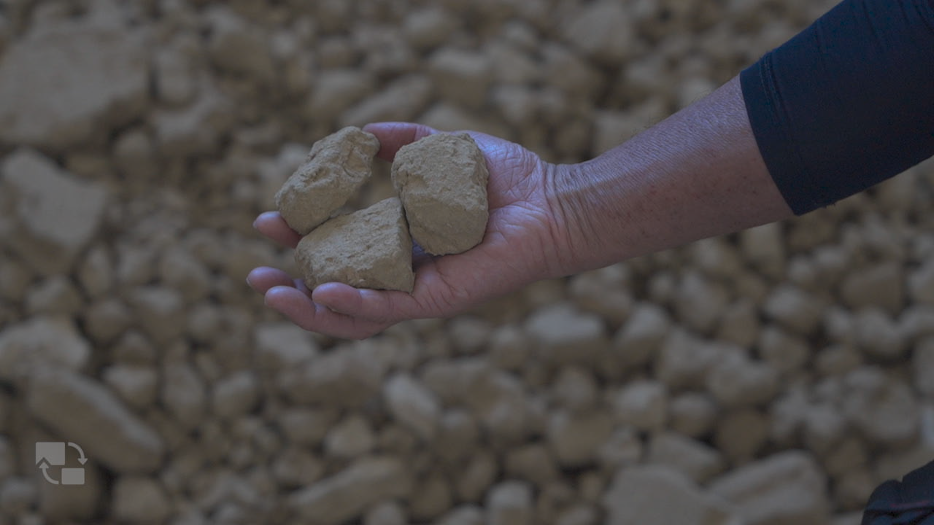 Natural clay material used in Japanese tile production